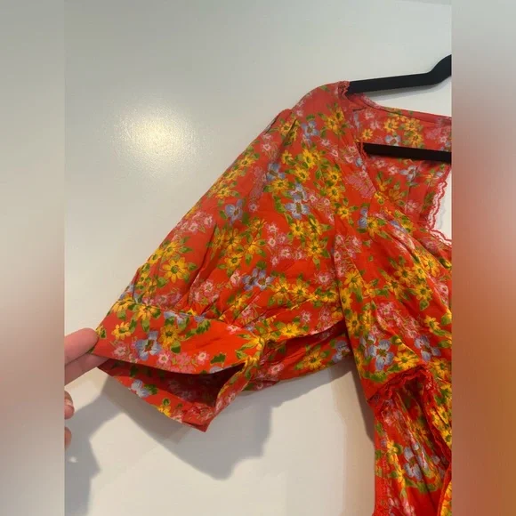 NWOT ASOS Design Cupped Red Floral Open Back Cut Out Tea Mini Dress size 8 - Picture 3 of 14